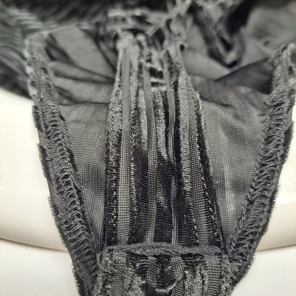 Lulu's Black Semi Sheer Bodysuit    Size XS - Picture 4 of 6